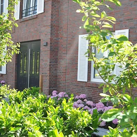 Petersen 6 * וגנרוגה